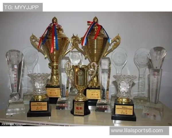 掌握足球技巧与战术提升你的球技和比赛表现的全面指南 掌握足球技巧与战术提升你的球技和比赛表现的全面指南