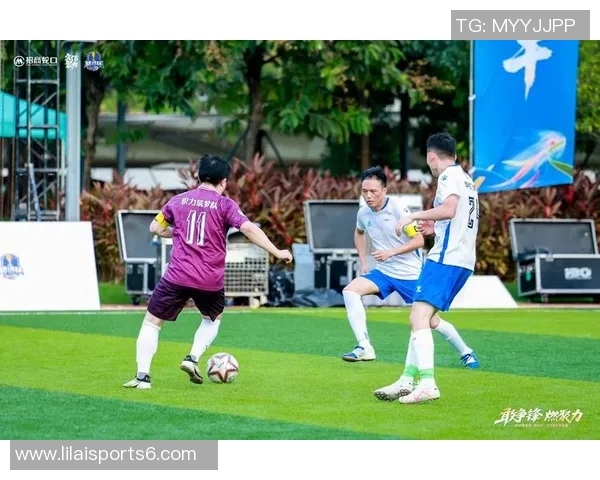 足球大比分的背后故事与精彩瞬间解析让我们一起回顾那些难忘的比赛时刻 足球大比分的背后故事与精彩瞬间解析让我们一起回顾那些难忘的比赛时刻